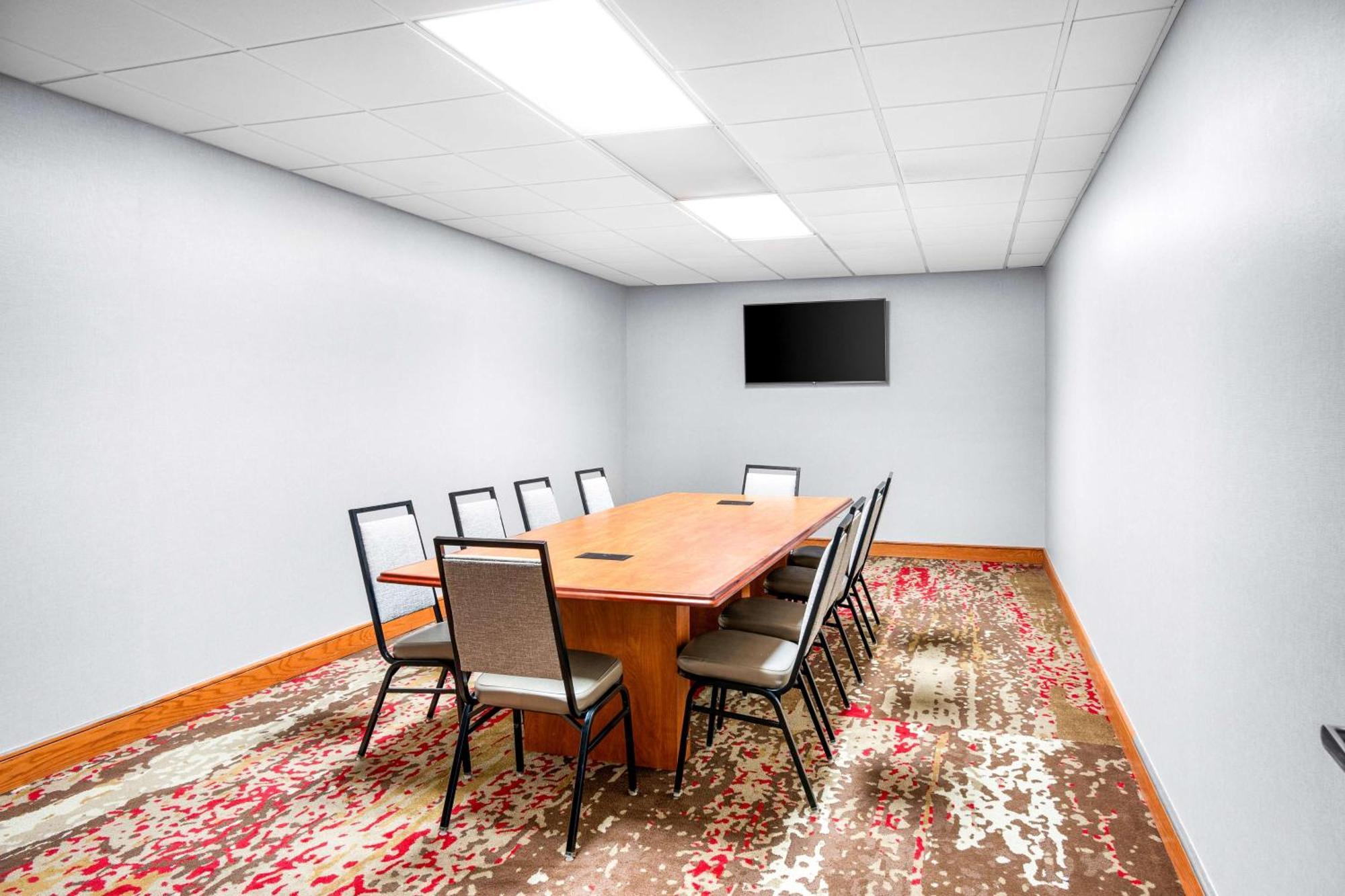 Hotel Hampton Grand Rapids/north Walker